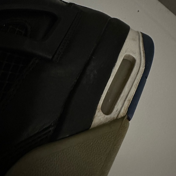 Size 10.5- Jordan 4 Retro Motorsports Alternate 2017 - Picture 12 of 15